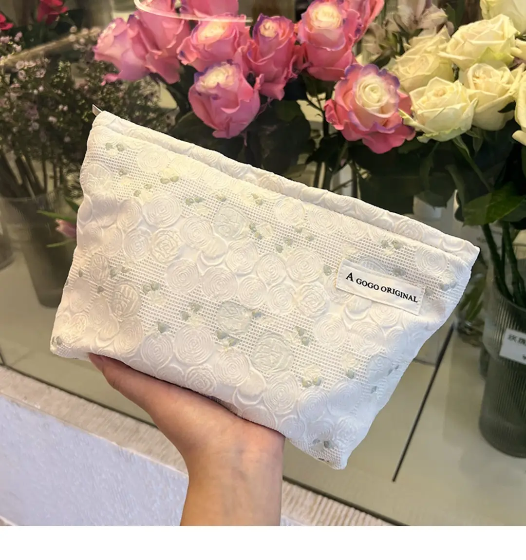 Japanese capacious handheld cosmetic bag, fresh organizer bag, small clutch bag, in Japanese style — chobi 13