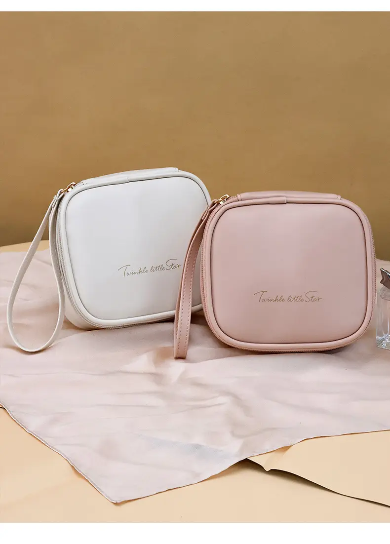 Polyurethane handheld cream lipstick, portable cosmetic bag, wipes, storage system, small small bag, organizer bag — chobi 15