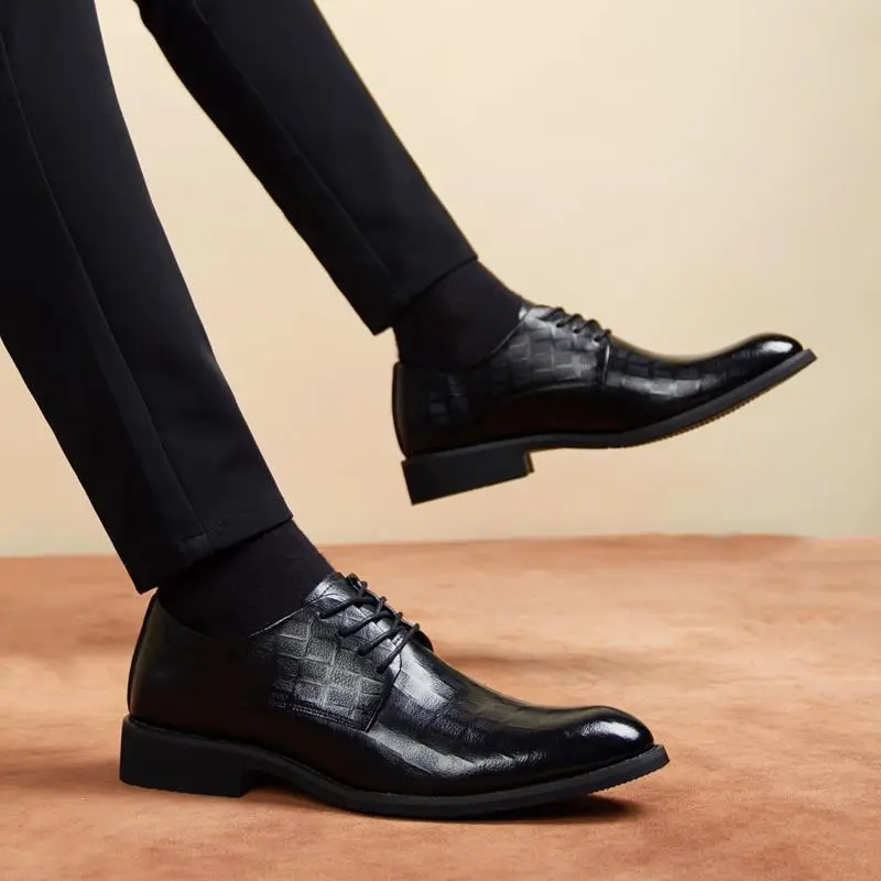 Demi-season breathable shoes made of black leather for summer and autumn, men's classic suit jacket English style pointed-toe, Collection Year 2025, K — chobi 6