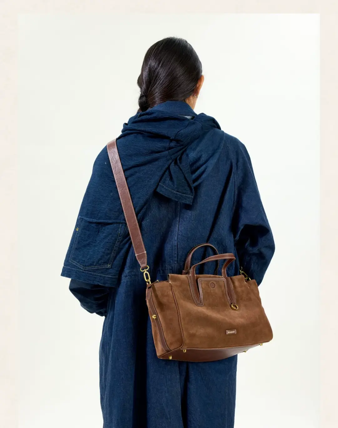 Travel bag, capacious handheld purse — chobi 10