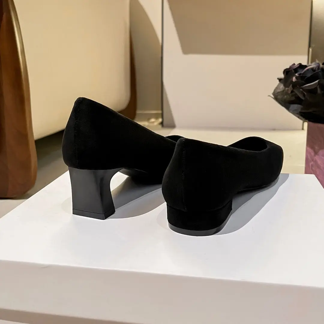Elegant fashionable shoes with rhinestones low-cut stiletto heels flat, french style, 2024 years, city style — chobi 11