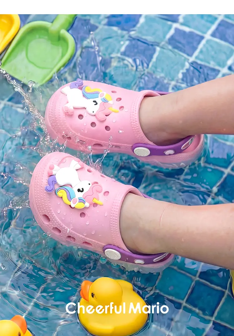 Children's cute Crocs-style slippers for boys, beach mule, soft sole, closed heel, closed toe — chobi 26