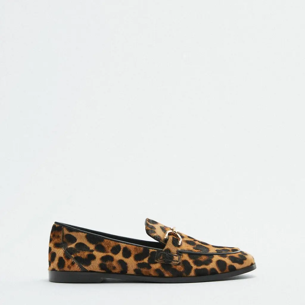 Zara, autumn brown shoes flat, casual loafers, autumn season 2026, round toe — chobi 10