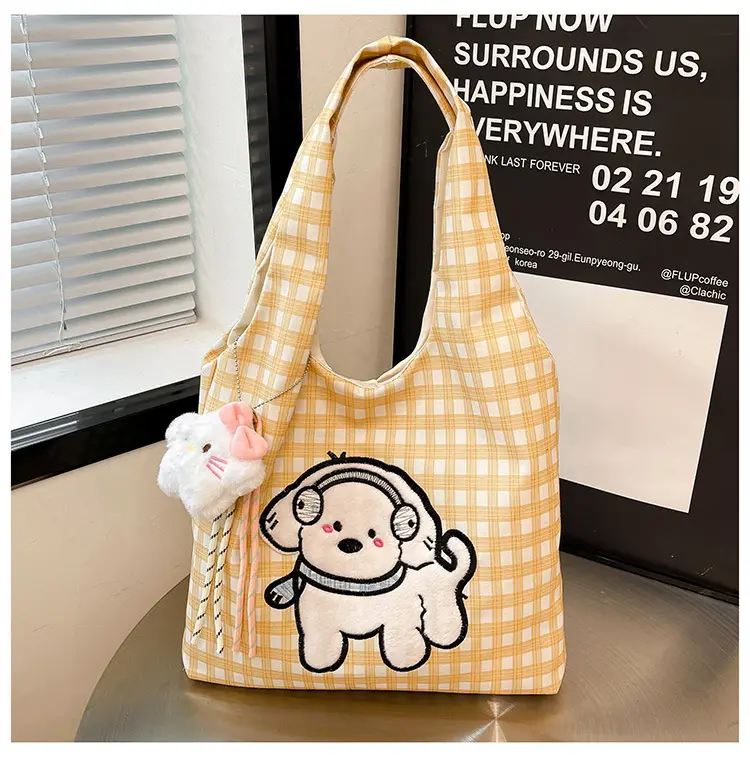Cute cartoon universal shoulder bag to go out, one-shoulder bag — chobi 36