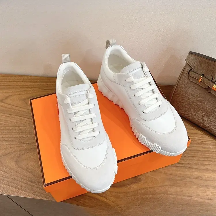 Classic two-tone universal fashionable running sneakers for leisure for men and women flat, genuine leather, for beloved — chobi 18