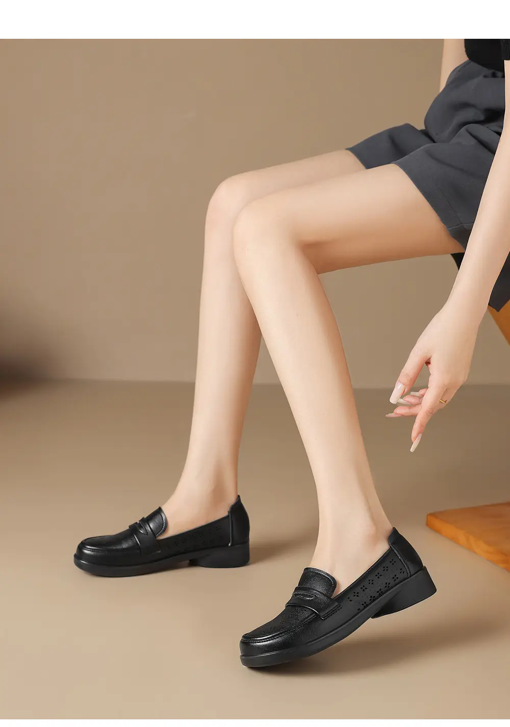 Loafers made of soft leather, comfortable “mom shoes” flat, casual footwear, Collection Year 2026, soft sole, easy to put on — chobi 29