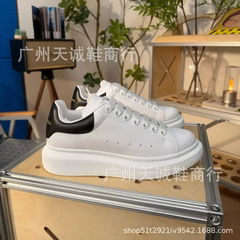 (Cross-border trading), universal casual white sneakers platform with hidden heel for men and women, extra thick chunky platform — chobi 9