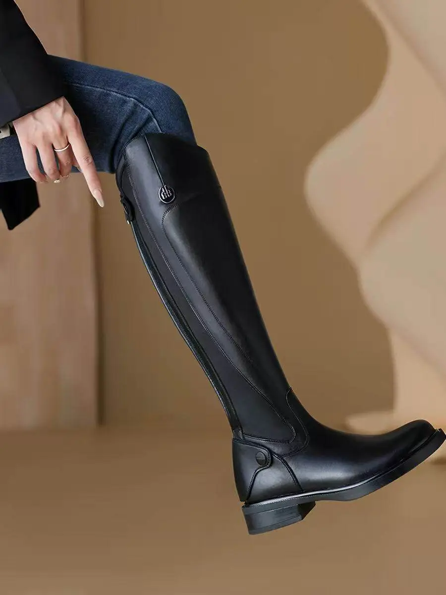 Black high boots made of soft leather, 2026 years, round toe, low heel — chobi 9