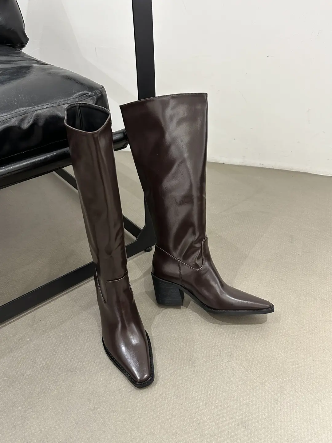 Demi-season high boots square toe, high heels, wide stable heel — chobi 1