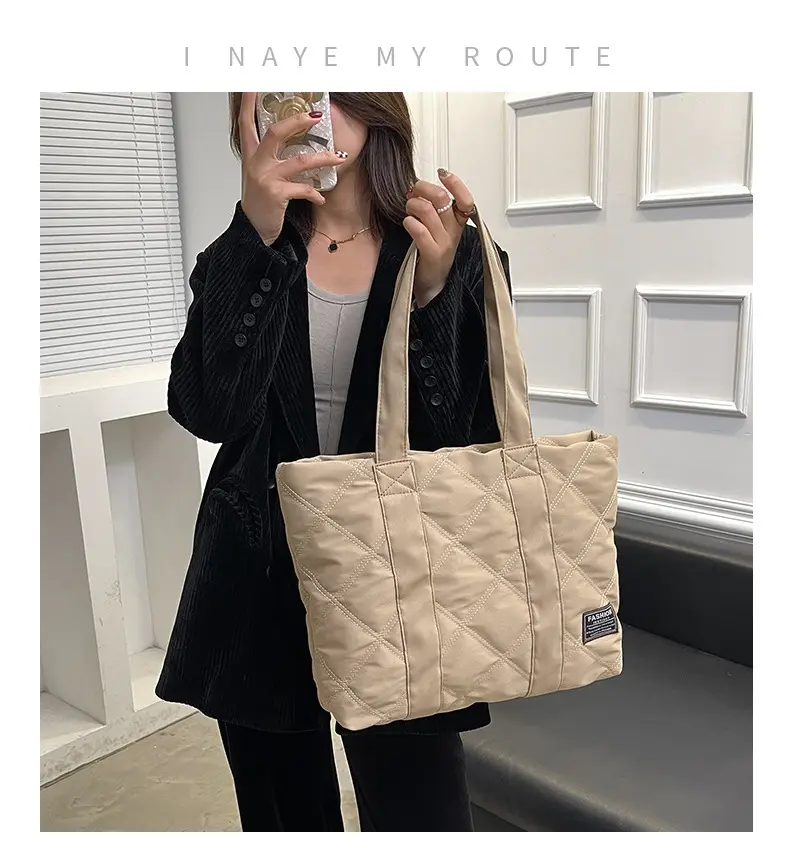 (Cross-border trading), capacious nylon trend one-shoulder bag — chobi 1