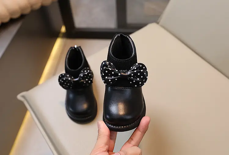 Children's cotton boots 2023 new winter children's shoes Korean style girls' soft sole leather boots baby versatile plus velvet Martin boots — chobi 23