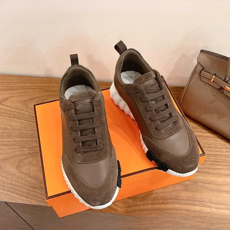 Classic two-tone universal fashionable running sneakers for leisure for men and women flat, genuine leather, for beloved — chobi 16