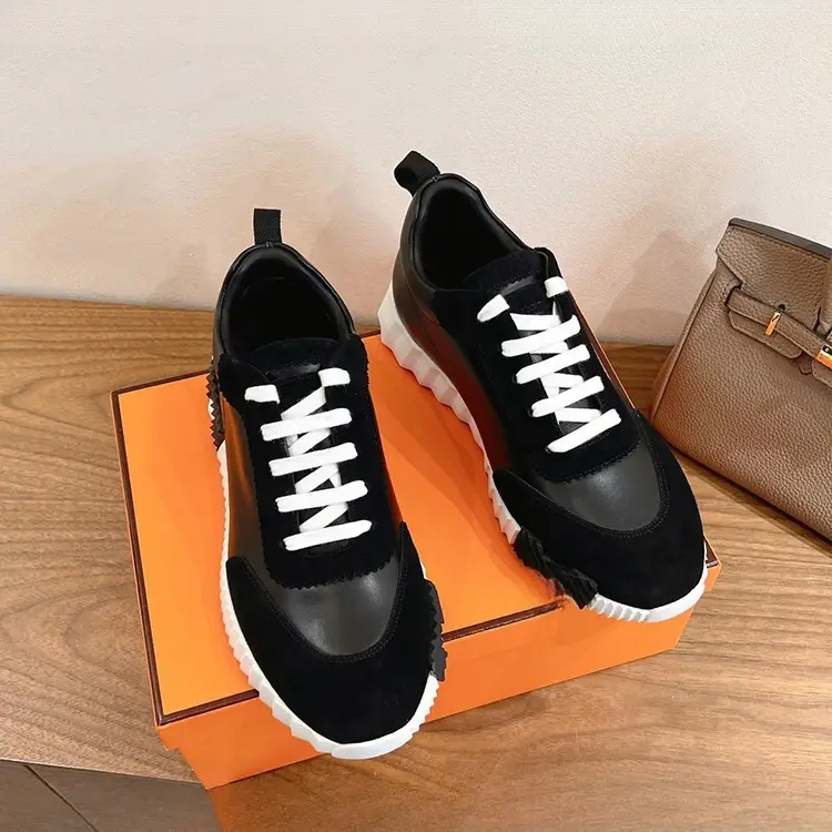 Classic two-tone universal fashionable running sneakers for leisure for men and women flat, genuine leather, for beloved — chobi 22
