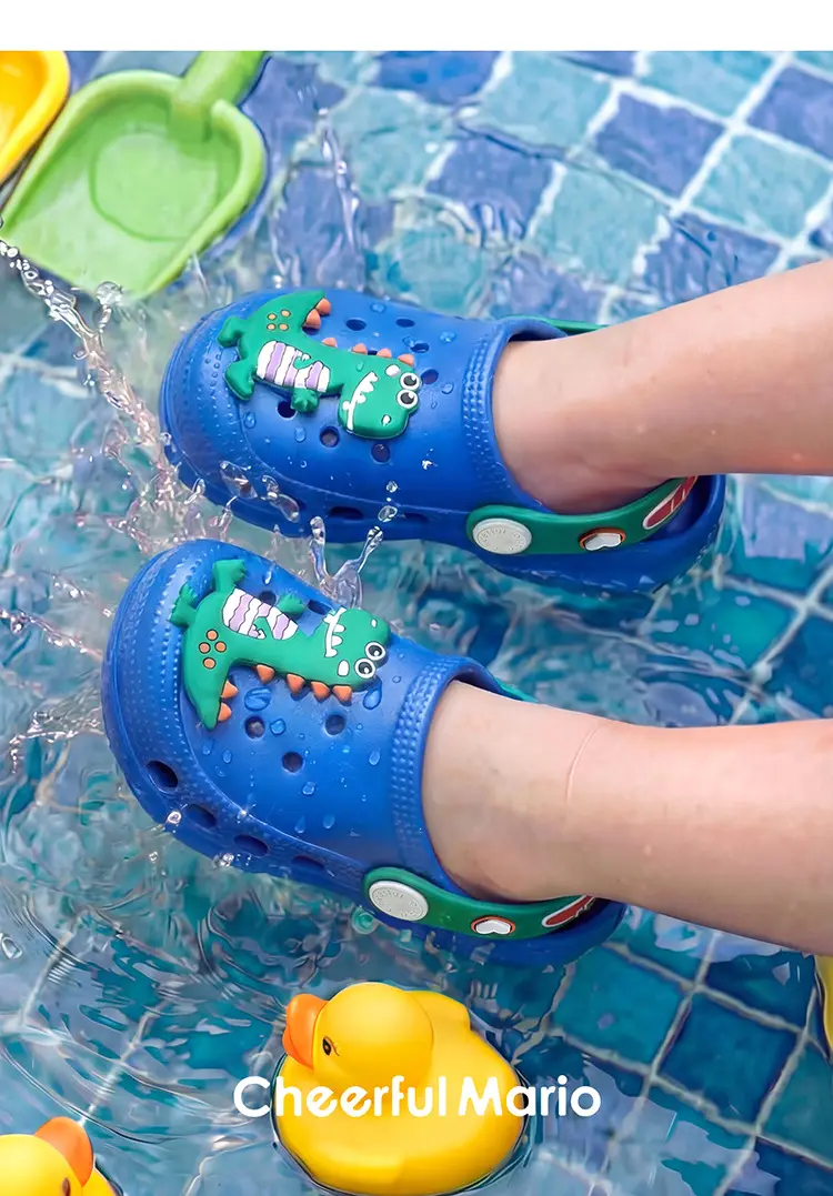 Children's cute Crocs-style slippers for boys, beach mule, soft sole, closed heel, closed toe — chobi 31