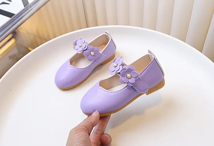 Children's white shoes made of black leather for students — chobi 15