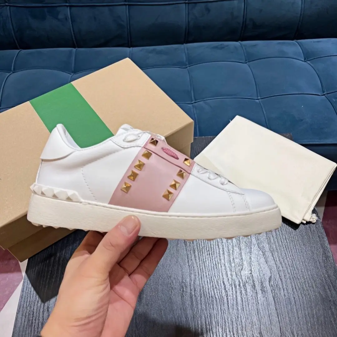 Fashionable universal sports white white sneakers for men and women platform, height increasing — chobi 20
