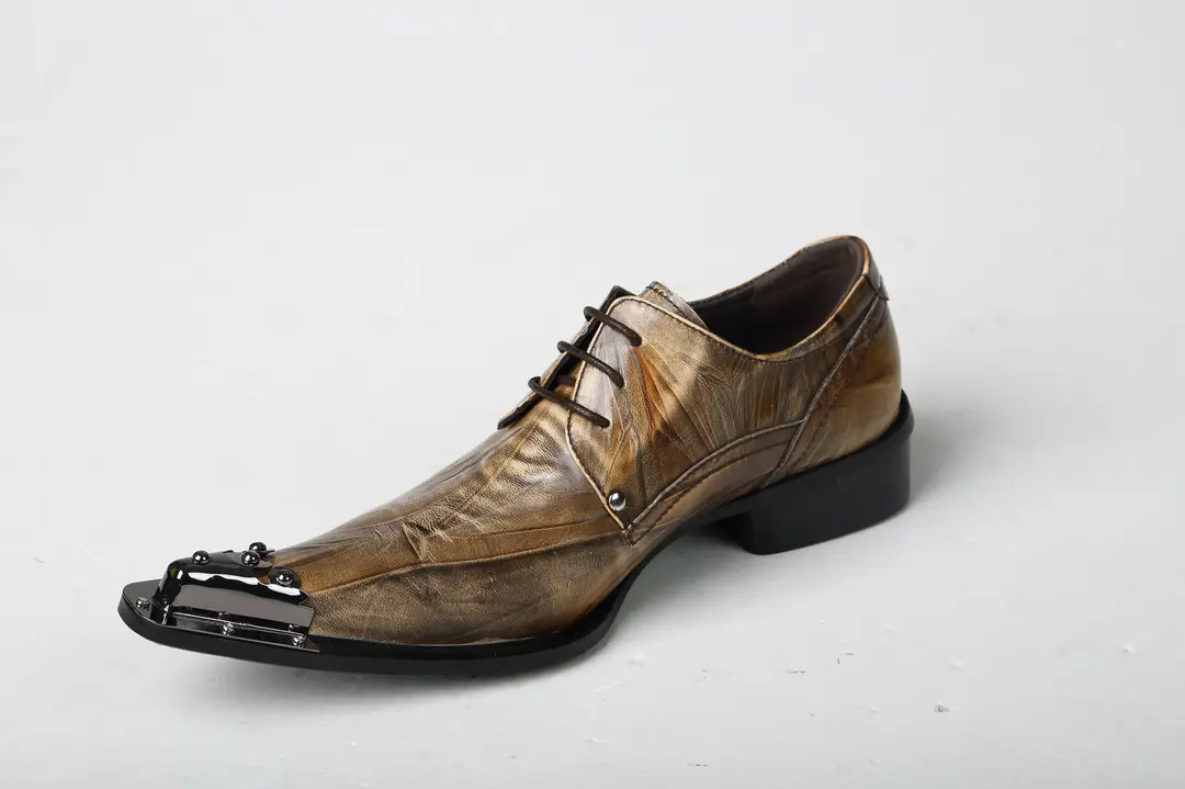 European style men's carved pointed-toe shoes, iron-toe trendy men's shoes, genuine leather British business casual fashion hairstylist men's leather  — chobi 13