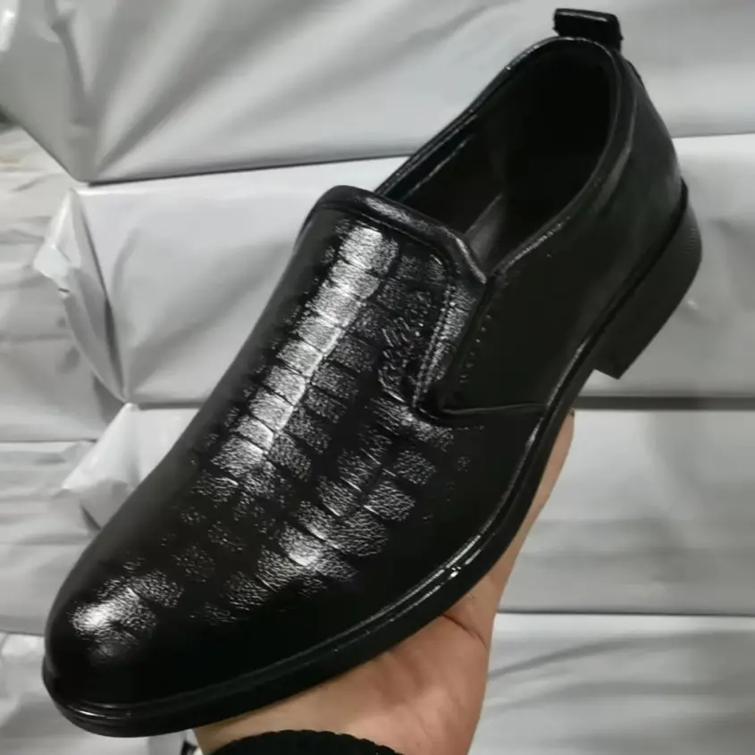 Demi-season breathable shoes made of black leather for summer and autumn, men's classic suit jacket English style pointed-toe, Collection Year 2025, K — chobi 15
