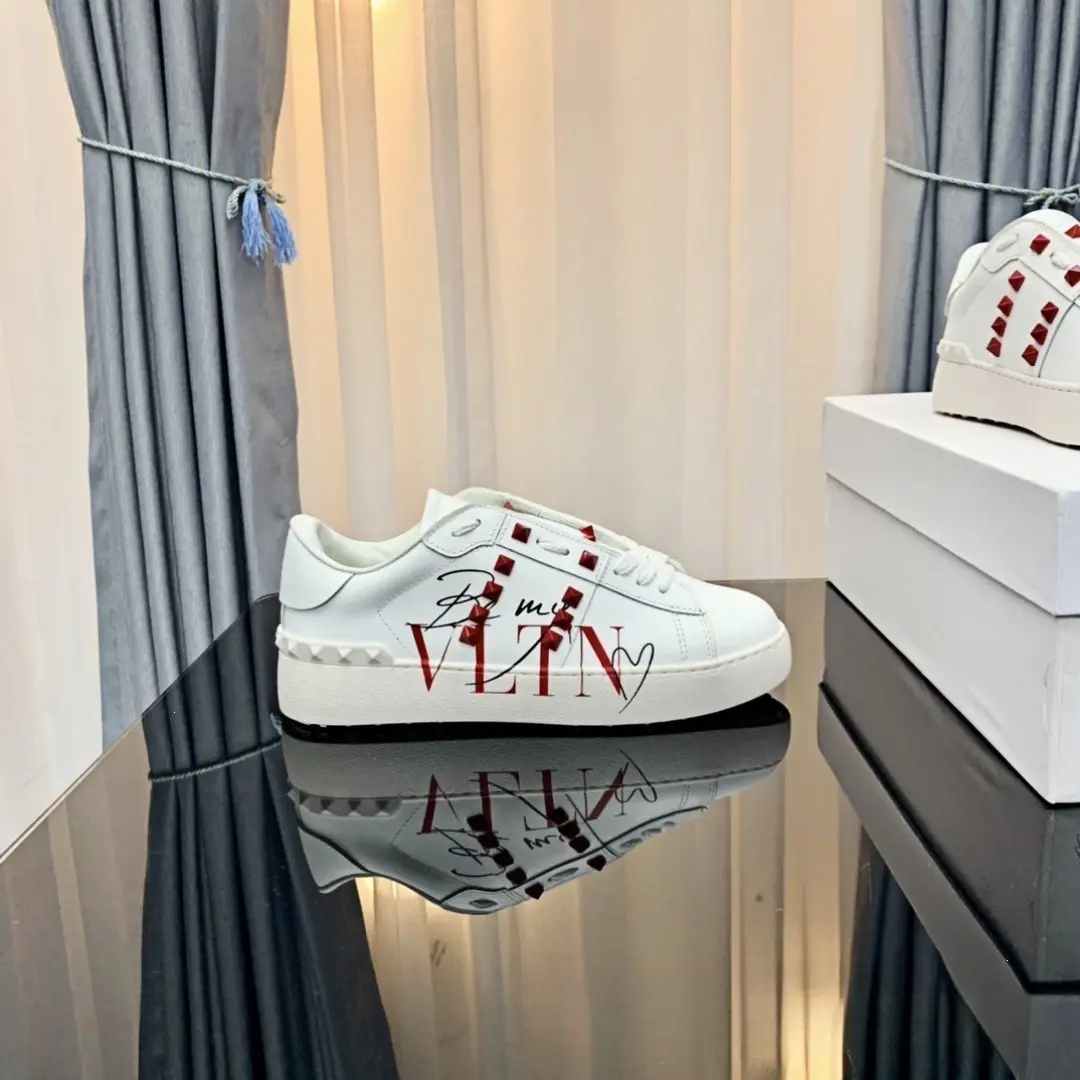 Fashionable universal sports white white sneakers with studs for men and women platform, height increasing — chobi 16