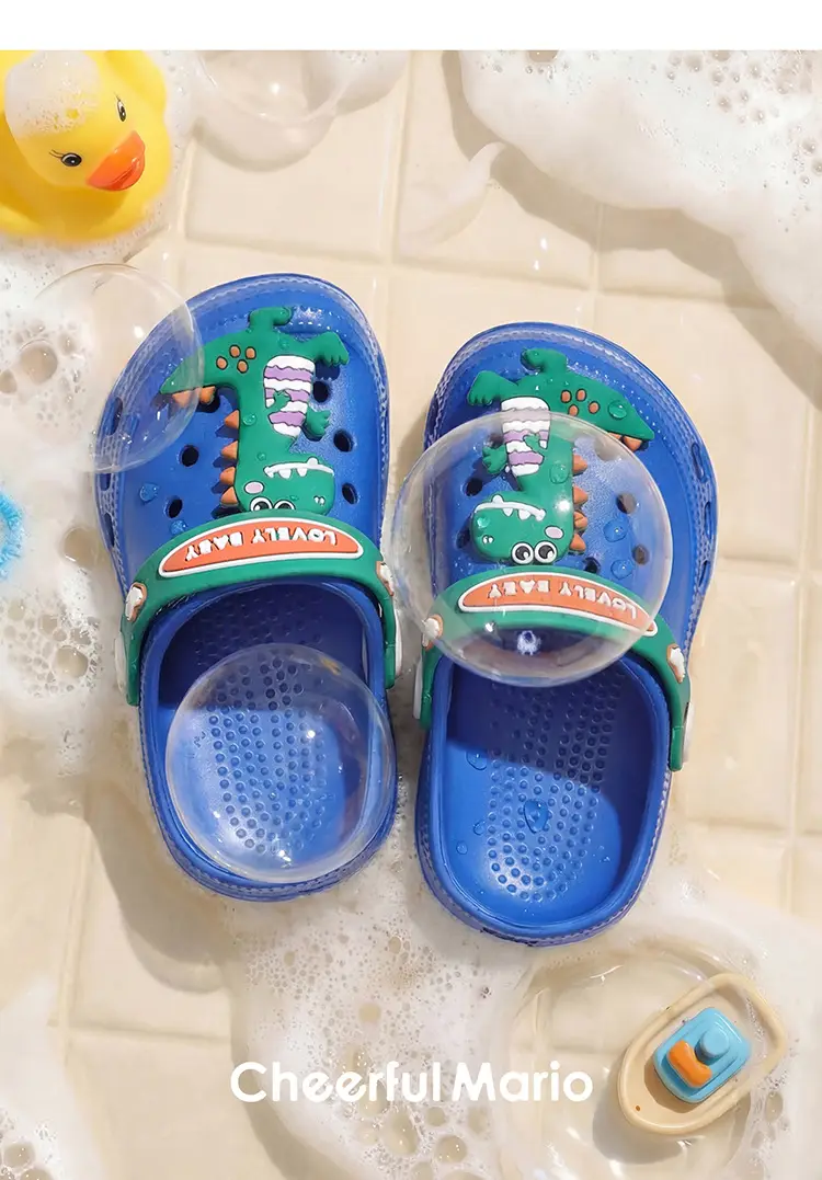 Children's cute Crocs-style slippers for boys, beach mule, soft sole, closed heel, closed toe — chobi 23