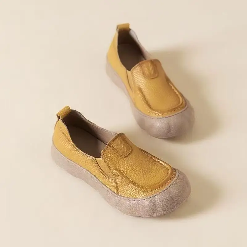 Non-slip shoes made of genuine soft leather, women's “mom shoes” platform, for middle age, round toe, soft sole, closed toe and heel — chobi 3