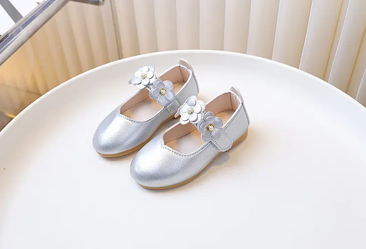 Children's white shoes made of black leather for students — chobi 20