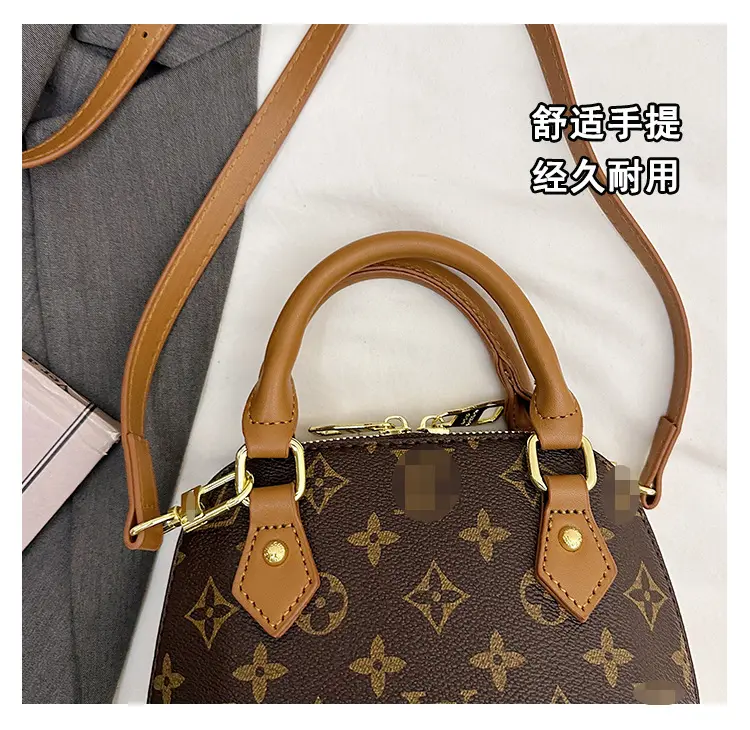 (Cross-border trading), (Wholesale), capacious one-shoulder bag — chobi 8
